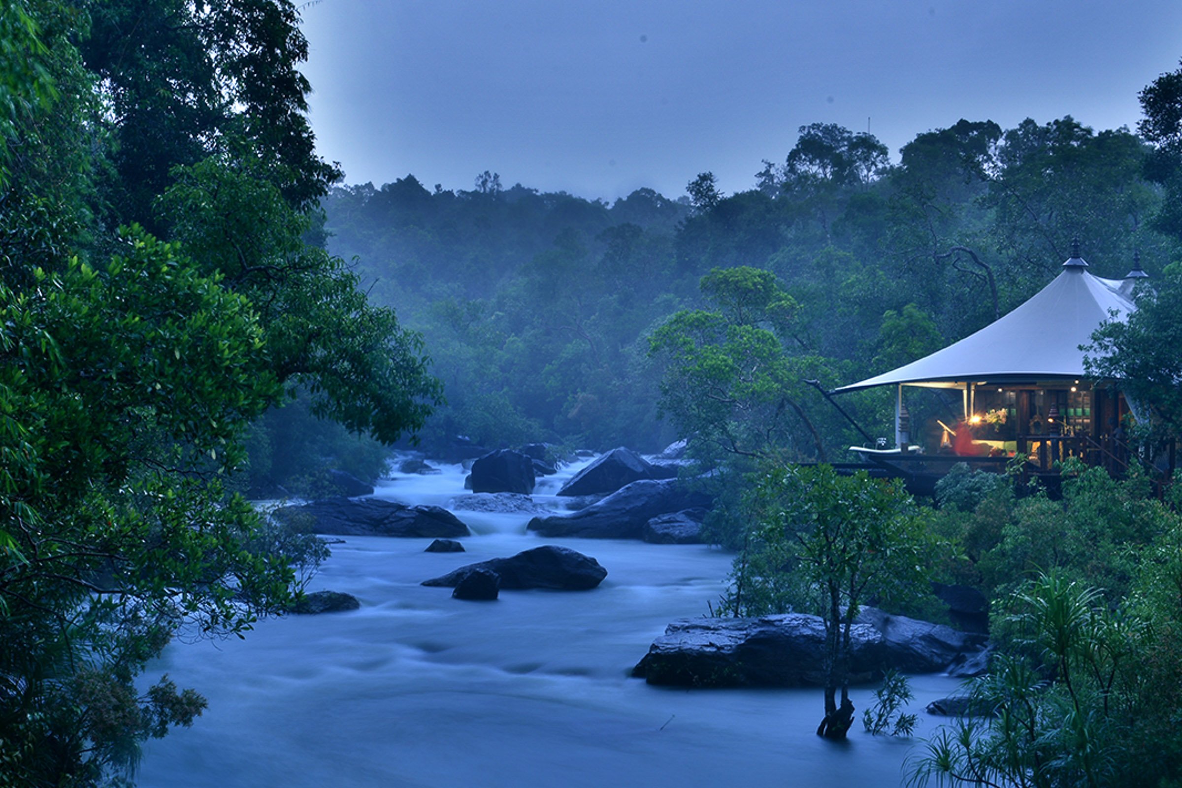 Articles-Cover_FlexiiTent-module-Glamping-tent-2-phong-ngu-3